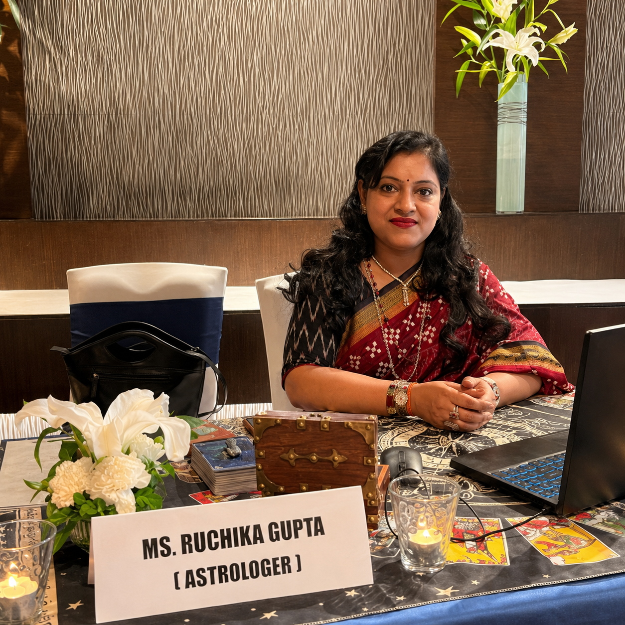 Dr.Ruchika Gupta - Founder of Rising Astrology Vedic Astrologer, Tarot Reader, Numerologist and Vastu Consultant in India
